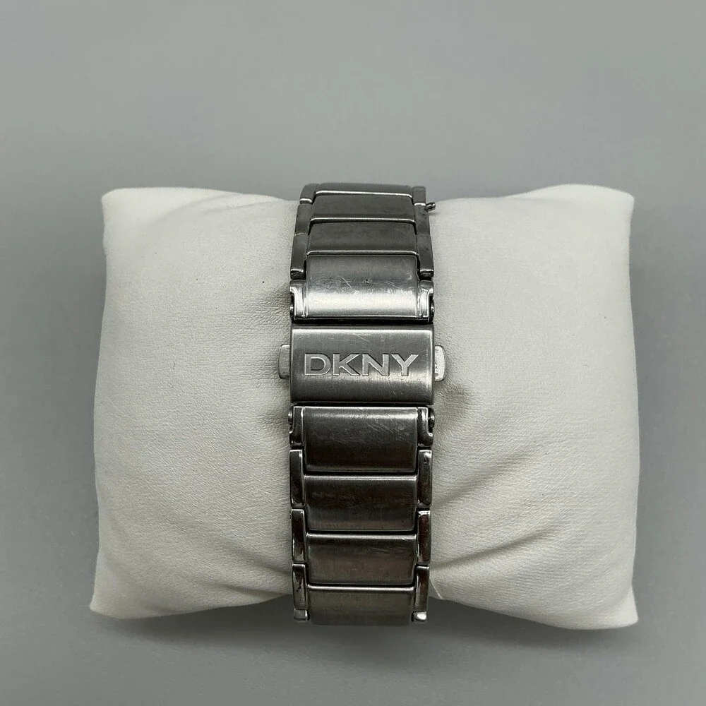 DKNY Womens Watch 32mm White Dial Stainless Steel Bracelet New Battery 6.75